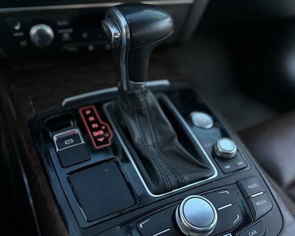 Білий Ауді A7 Sportback, об'ємом двигуна 3 л та пробігом 299 тис. км за 13333 $, фото 16 на Automoto.ua