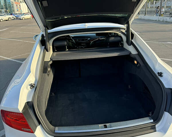 Белый Ауди A7 Sportback, объемом двигателя 2.77 л и пробегом 157 тыс. км за 13500 $, фото 5 на Automoto.ua
