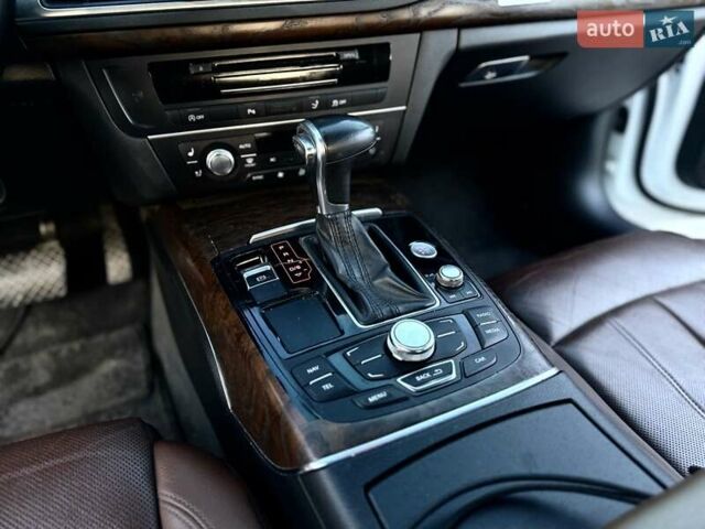 Білий Ауді A7 Sportback, об'ємом двигуна 3 л та пробігом 299 тис. км за 13333 $, фото 19 на Automoto.ua