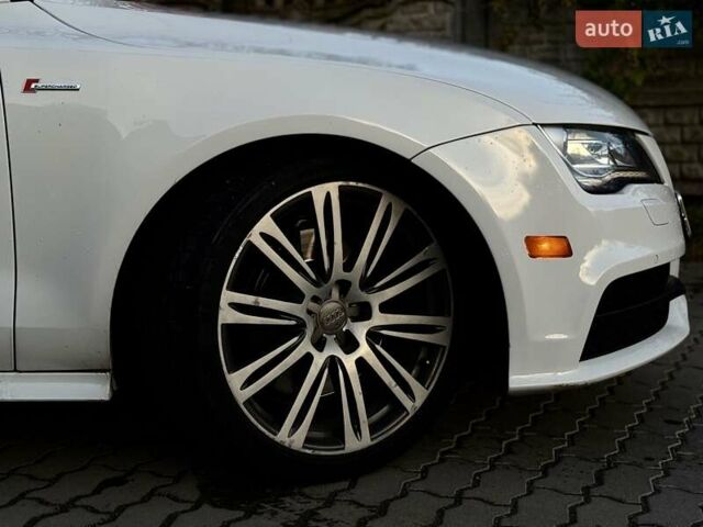 Білий Ауді A7 Sportback, об'ємом двигуна 3 л та пробігом 299 тис. км за 13333 $, фото 7 на Automoto.ua