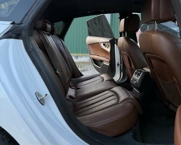 Білий Ауді A7 Sportback, об'ємом двигуна 3 л та пробігом 299 тис. км за 13333 $, фото 10 на Automoto.ua