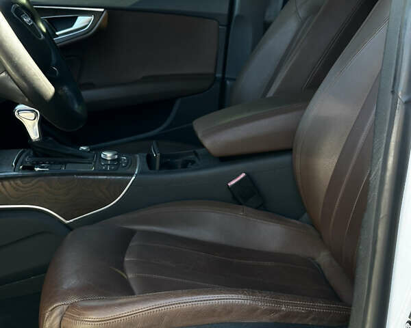 Білий Ауді A7 Sportback, об'ємом двигуна 3 л та пробігом 221 тис. км за 12000 $, фото 8 на Automoto.ua