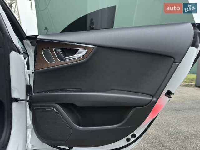 Білий Ауді A7 Sportback, об'ємом двигуна 3 л та пробігом 181 тис. км за 16700 $, фото 40 на Automoto.ua