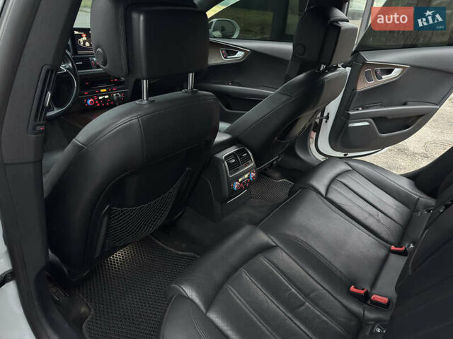 Білий Ауді A7 Sportback, об'ємом двигуна 3 л та пробігом 181 тис. км за 16700 $, фото 37 на Automoto.ua