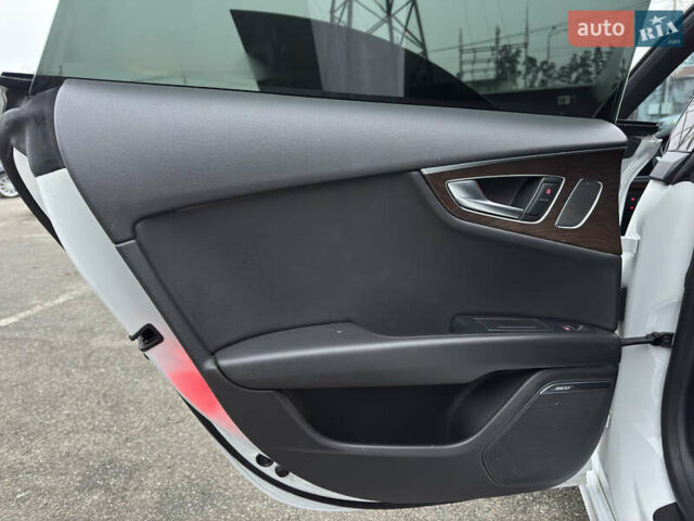 Білий Ауді A7 Sportback, об'ємом двигуна 3 л та пробігом 181 тис. км за 16700 $, фото 36 на Automoto.ua