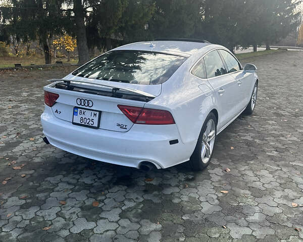 Белый Ауди A7 Sportback, объемом двигателя 3 л и пробегом 198 тыс. км за 18000 $, фото 1 на Automoto.ua