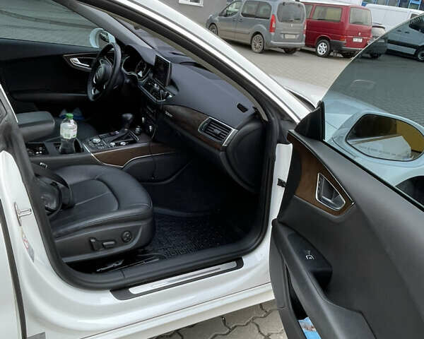 Белый Ауди A7 Sportback, объемом двигателя 3 л и пробегом 135 тыс. км за 25600 $, фото 22 на Automoto.ua