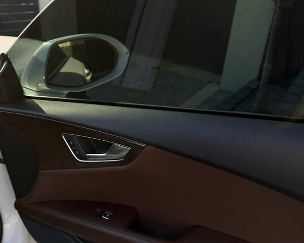 Ауди A7 Sportback 2014 в Ужгороде на Automoto.ua Белый Ауди A7 Sportback, объемом двигателя 2.97 л и пробегом 208 тыс. км за 21000 $, фото 13 на Automoto.ua