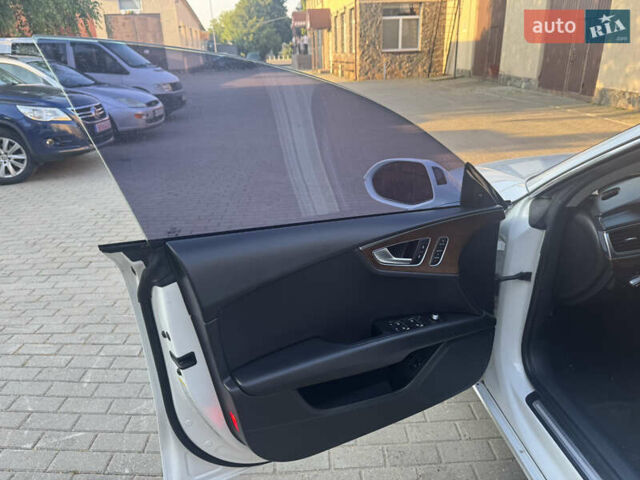 Белый Ауди A7 Sportback, объемом двигателя 3 л и пробегом 336 тыс. км за 13700 $, фото 44 на Automoto.ua