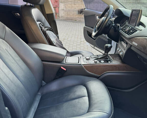 Белый Ауди A7 Sportback, объемом двигателя 3 л и пробегом 336 тыс. км за 13700 $, фото 78 на Automoto.ua
