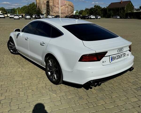 Белый Ауди A7 Sportback, объемом двигателя 3 л и пробегом 162 тыс. км за 21300 $, фото 3 на Automoto.ua