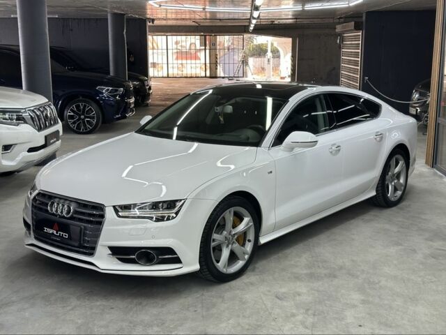 Белый Ауди A7 Sportback, объемом двигателя 3 л и пробегом 132 тыс. км за 25500 $, фото 4 на Automoto.ua