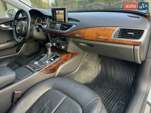 Белый Ауди A7 Sportback, объемом двигателя 2.97 л и пробегом 244 тыс. км за 23850 $, фото 35 на Automoto.ua