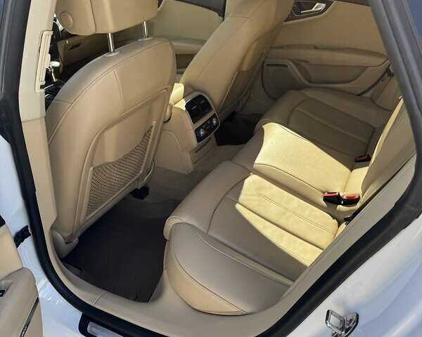 Белый Ауди A7 Sportback, объемом двигателя 3 л и пробегом 162 тыс. км за 21300 $, фото 12 на Automoto.ua