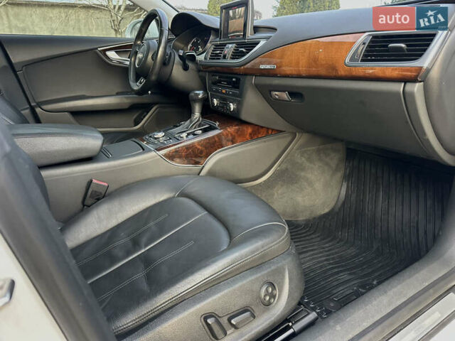 Белый Ауди A7 Sportback, объемом двигателя 2.97 л и пробегом 244 тыс. км за 23850 $, фото 30 на Automoto.ua