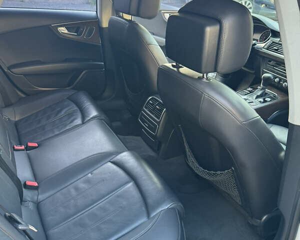 Белый Ауди A7 Sportback, объемом двигателя 3 л и пробегом 336 тыс. км за 13700 $, фото 69 на Automoto.ua