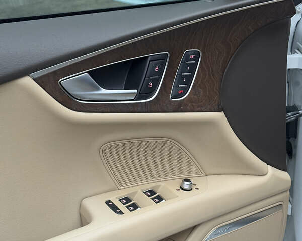 Белый Ауди A7 Sportback, объемом двигателя 3 л и пробегом 199 тыс. км за 14999 $, фото 24 на Automoto.ua