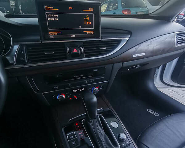 Білий Ауді A7 Sportback, об'ємом двигуна 2.97 л та пробігом 128 тис. км за 28500 $, фото 6 на Automoto.ua