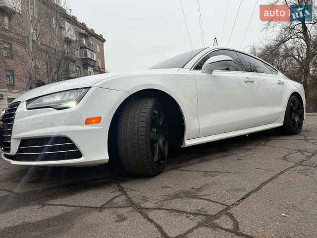 Белый Ауди A7 Sportback, объемом двигателя 3 л и пробегом 130 тыс. км за 20500 $, фото 12 на Automoto.ua