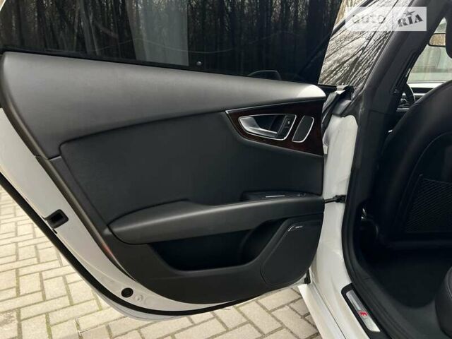 Белый Ауди A7 Sportback, объемом двигателя 3 л и пробегом 142 тыс. км за 25000 $, фото 79 на Automoto.ua