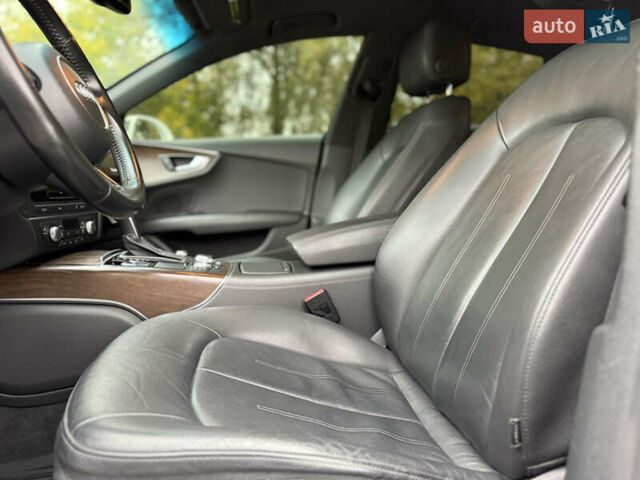 Белый Ауди A7 Sportback, объемом двигателя 3 л и пробегом 112 тыс. км за 25000 $, фото 19 на Automoto.ua