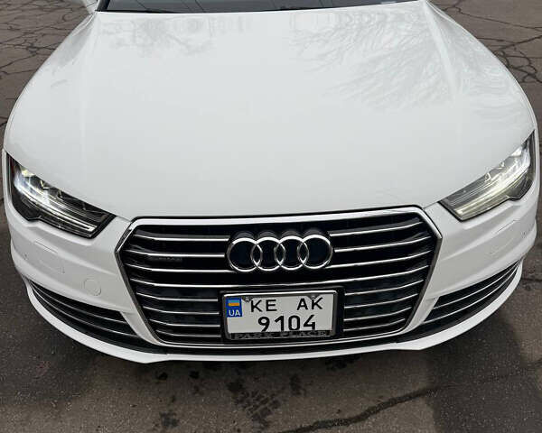 Белый Ауди A7 Sportback, объемом двигателя 3 л и пробегом 130 тыс. км за 20500 $, фото 1 на Automoto.ua