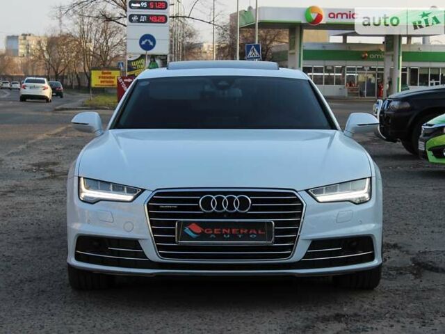 Белый Ауди A7 Sportback, объемом двигателя 2.97 л и пробегом 207 тыс. км за 33333 $, фото 1 на Automoto.ua