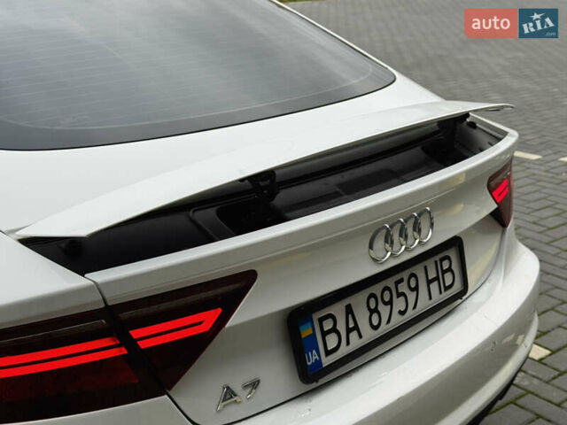 Білий Ауді A7 Sportback, об'ємом двигуна 3 л та пробігом 198 тис. км за 23000 $, фото 10 на Automoto.ua