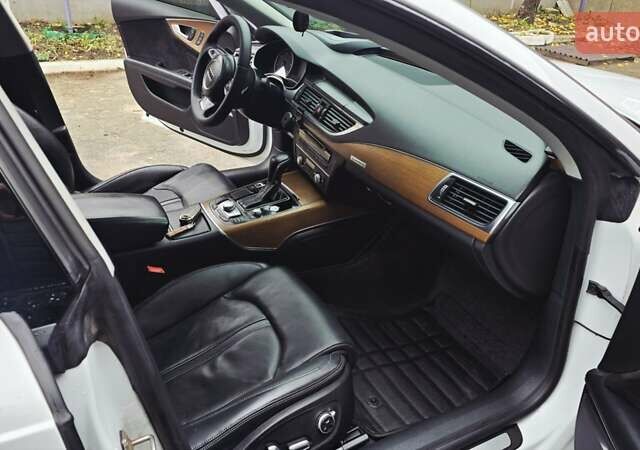 Белый Ауди A7 Sportback, объемом двигателя 2.97 л и пробегом 121 тыс. км за 27500 $, фото 5 на Automoto.ua