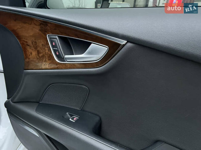 Белый Ауди A7 Sportback, объемом двигателя 3 л и пробегом 110 тыс. км за 25300 $, фото 37 на Automoto.ua