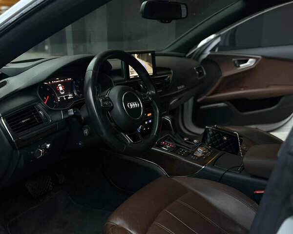 Белый Ауди A7 Sportback, объемом двигателя 3 л и пробегом 180 тыс. км за 23550 $, фото 18 на Automoto.ua