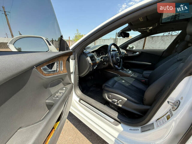 Белый Ауди A7 Sportback, объемом двигателя 3 л и пробегом 149 тыс. км за 28500 $, фото 26 на Automoto.ua