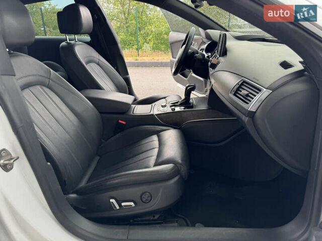 Белый Ауди A7 Sportback, объемом двигателя 3 л и пробегом 118 тыс. км за 31199 $, фото 1 на Automoto.ua