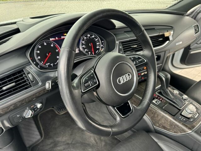 Белый Ауди A7 Sportback, объемом двигателя 3 л и пробегом 129 тыс. км за 28300 $, фото 3 на Automoto.ua