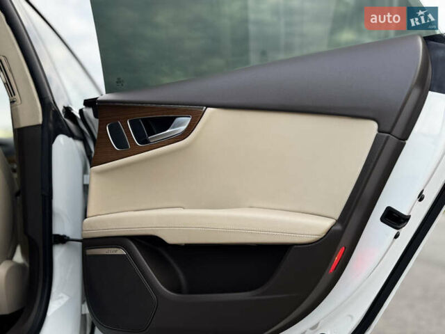 Белый Ауди A7 Sportback, объемом двигателя 3 л и пробегом 125 тыс. км за 23900 $, фото 68 на Automoto.ua