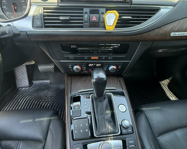 Белый Ауди A7 Sportback, объемом двигателя 3 л и пробегом 149 тыс. км за 28500 $, фото 11 на Automoto.ua