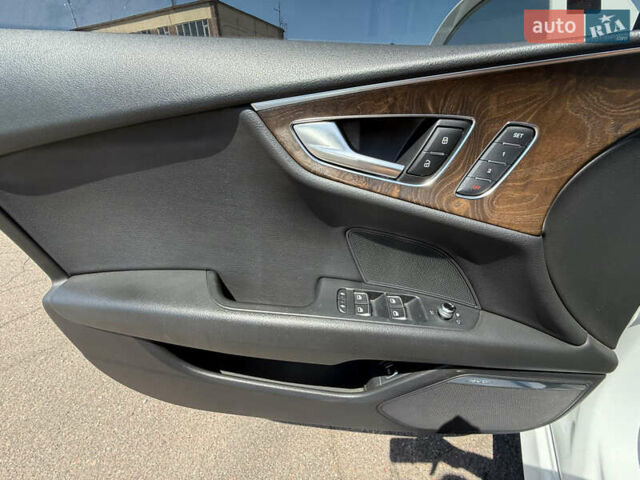 Белый Ауди A7 Sportback, объемом двигателя 3 л и пробегом 149 тыс. км за 28500 $, фото 15 на Automoto.ua
