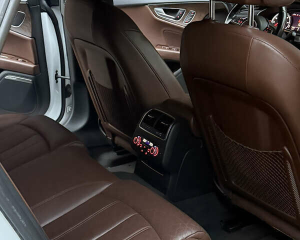 Белый Ауди A7 Sportback, объемом двигателя 3 л и пробегом 180 тыс. км за 23550 $, фото 9 на Automoto.ua