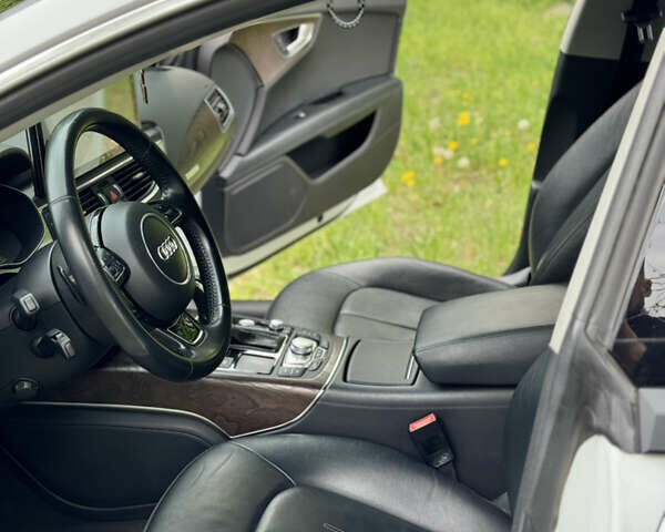 Білий Ауді A7 Sportback, об'ємом двигуна 3 л та пробігом 170 тис. км за 30000 $, фото 9 на Automoto.ua