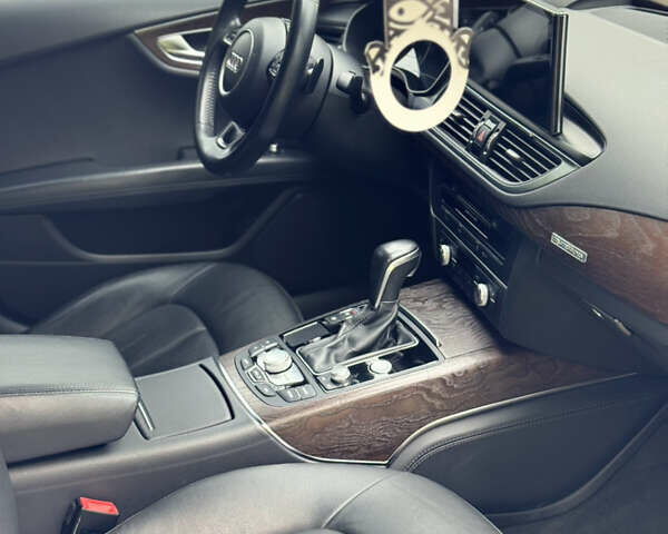 Білий Ауді A7 Sportback, об'ємом двигуна 3 л та пробігом 170 тис. км за 30000 $, фото 10 на Automoto.ua