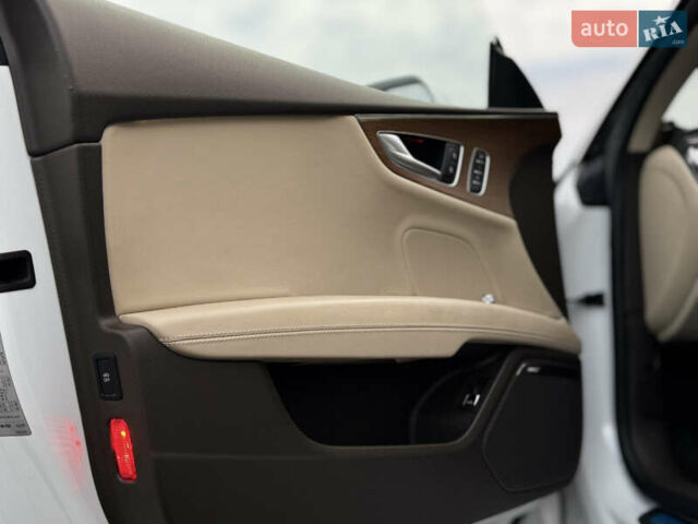 Белый Ауди A7 Sportback, объемом двигателя 3 л и пробегом 125 тыс. км за 23900 $, фото 28 на Automoto.ua