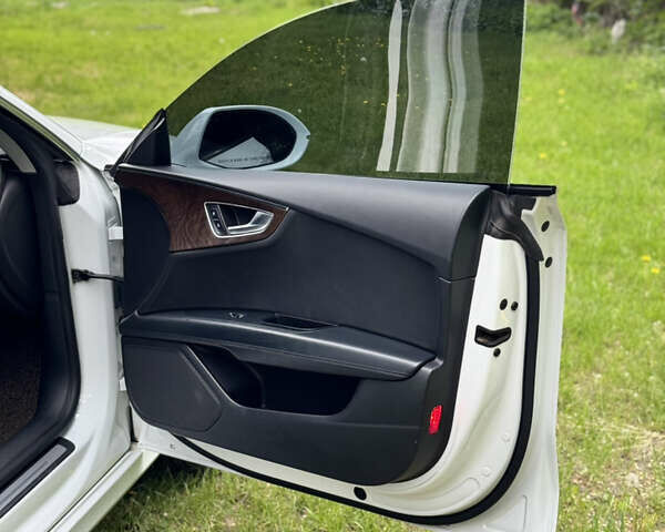Білий Ауді A7 Sportback, об'ємом двигуна 3 л та пробігом 170 тис. км за 30000 $, фото 7 на Automoto.ua