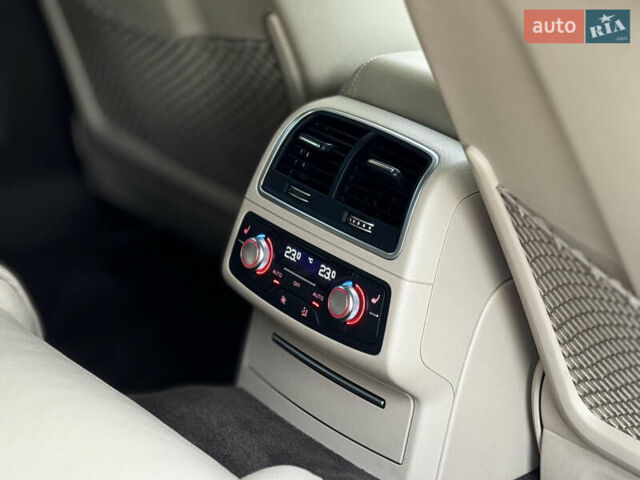 Белый Ауди A7 Sportback, объемом двигателя 3 л и пробегом 125 тыс. км за 23900 $, фото 70 на Automoto.ua