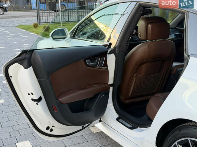 Белый Ауди A7 Sportback, объемом двигателя 3 л и пробегом 256 тыс. км за 19800 $, фото 32 на Automoto.ua