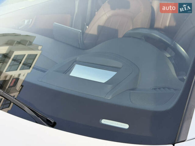 Белый Ауди A7 Sportback, объемом двигателя 3 л и пробегом 256 тыс. км за 19800 $, фото 10 на Automoto.ua