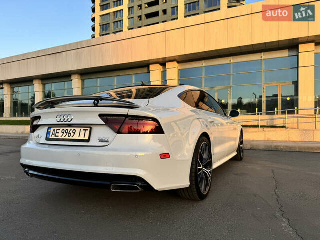 Белый Ауди A7 Sportback, объемом двигателя 3 л и пробегом 109 тыс. км за 26400 $, фото 13 на Automoto.ua