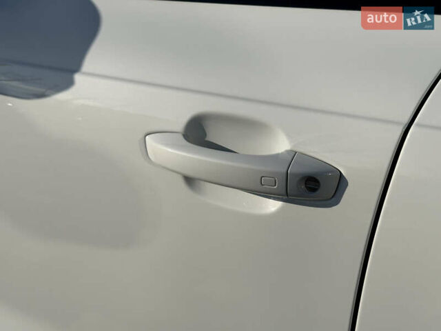 Белый Ауди A7 Sportback, объемом двигателя 3 л и пробегом 256 тыс. км за 19800 $, фото 13 на Automoto.ua