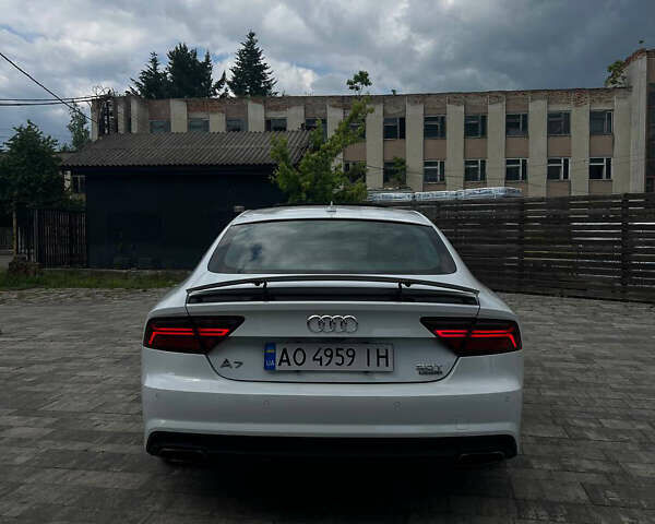 Белый Ауди A7 Sportback, объемом двигателя 3 л и пробегом 249 тыс. км за 26000 $, фото 3 на Automoto.ua