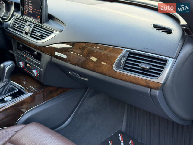 Белый Ауди A7 Sportback, объемом двигателя 3 л и пробегом 256 тыс. км за 19800 $, фото 47 на Automoto.ua