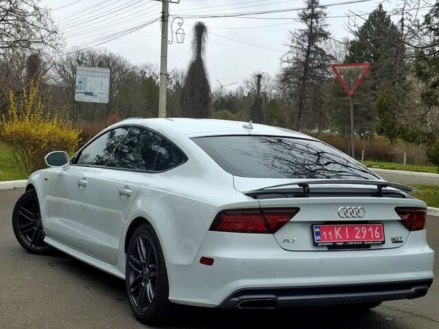 Белый Ауди A7 Sportback, объемом двигателя 30 л и пробегом 122 тыс. км за 31500 $, фото 4 на Automoto.ua